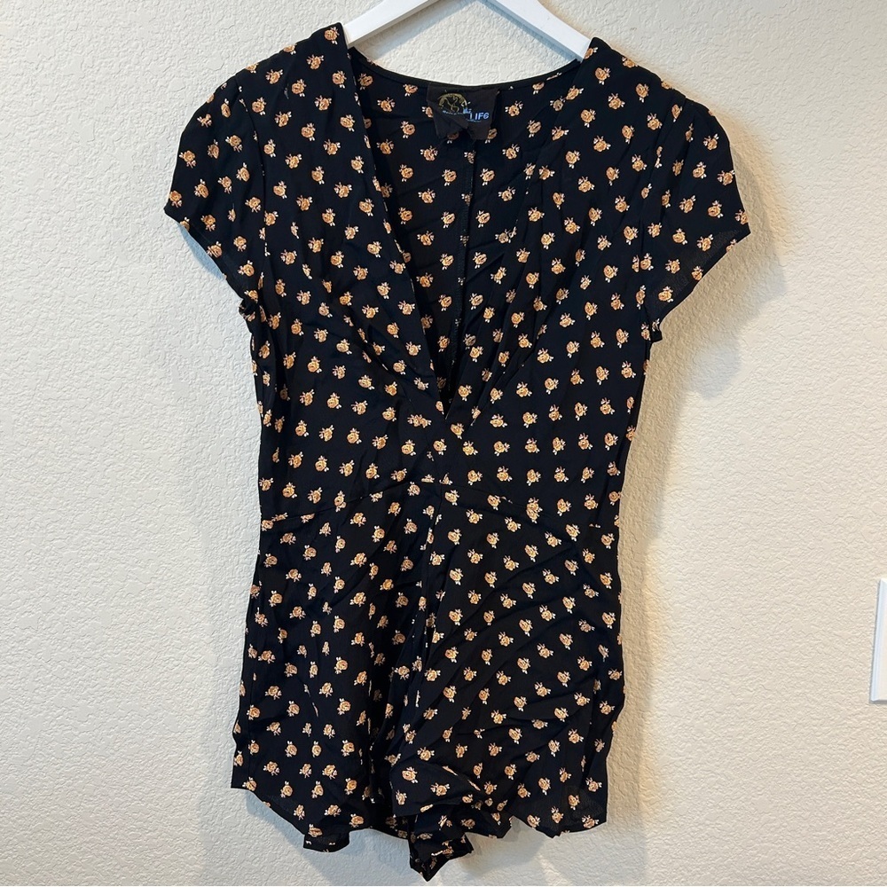 Blue Life Women’s Black patterned short sleeve romper - Small